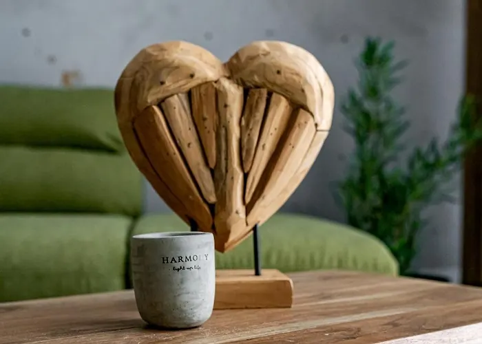 Synagogue Kira شقة